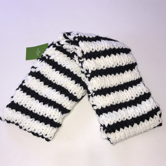Kate Spade Chunky Stripe Knit Scarf in Cream & Black - Picture 3 of 5
